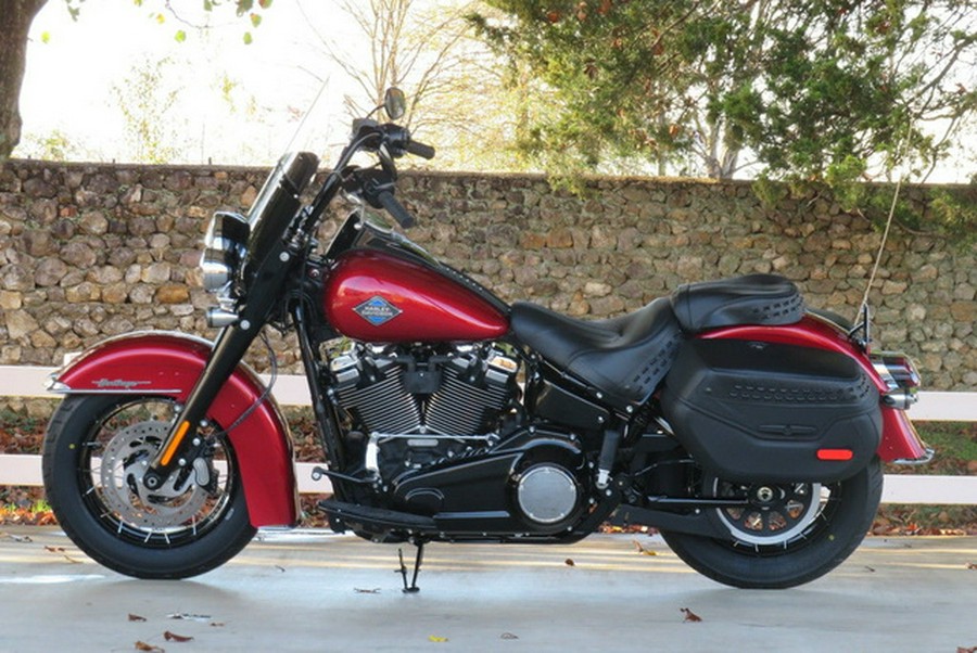 2026 Harley-Davidson Softail FLHC - Heritage Classic
