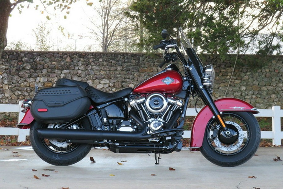 2026 Harley-Davidson Softail FLHC - Heritage Classic