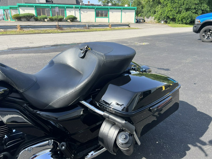 2019 Harley-Davidson Road King FLHR