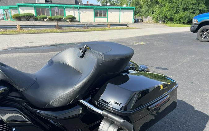2019 Harley-Davidson Road King FLHR