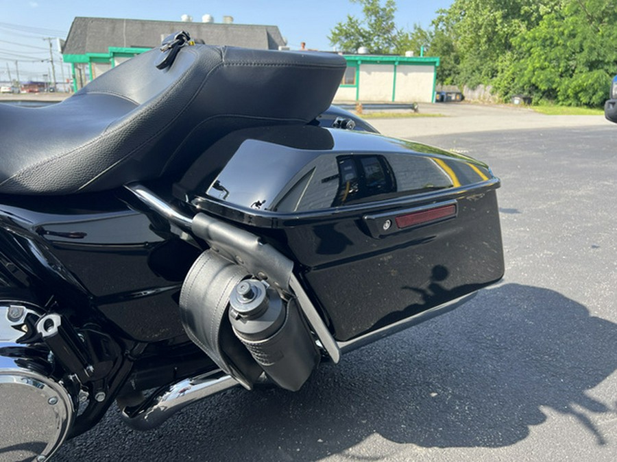 2019 Harley-Davidson Road King FLHR