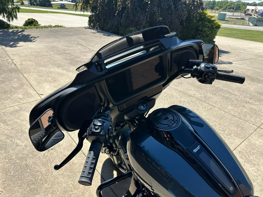 2025 Harley-Davidson Street Glide FLHX