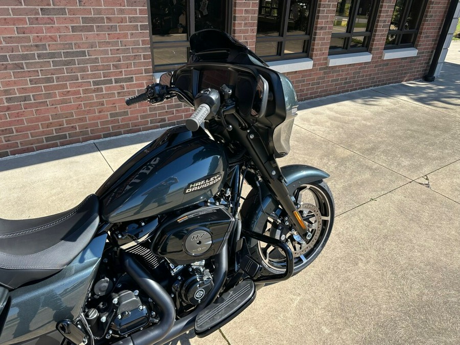 2025 Harley-Davidson Street Glide FLHX