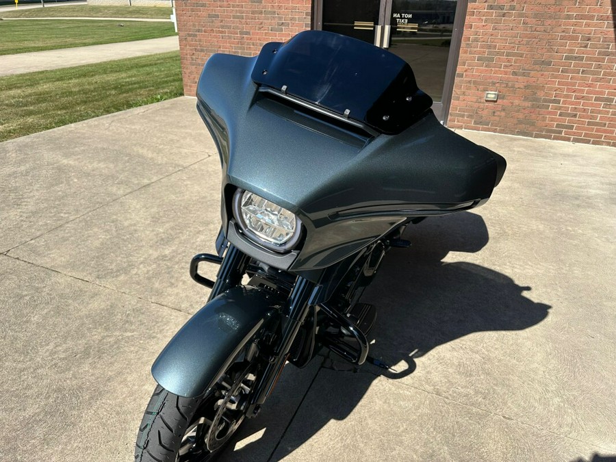 2025 Harley-Davidson Street Glide FLHX