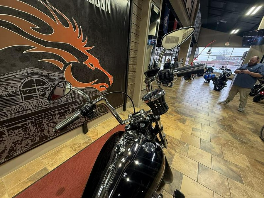 2023 Harley-Davidson® FXBR - Breakout® 117