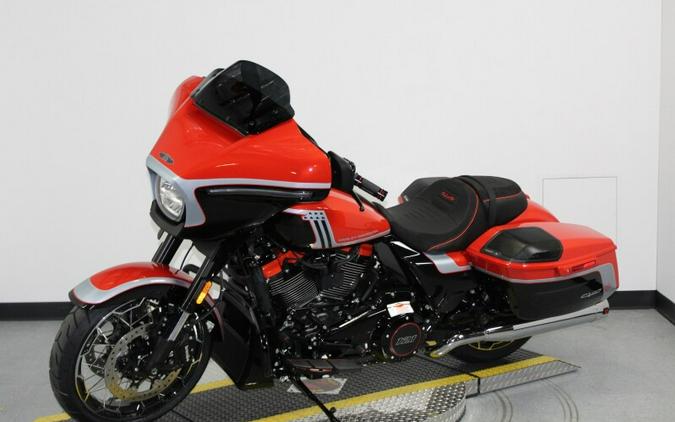 Harley-Davidson CVO™ Street Glide® 2024 FLHXSE 84463373 LEGENDARY ORNG W/ PINSTRIPE