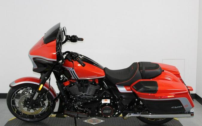 Harley-Davidson CVO™ Street Glide® 2024 FLHXSE 84463373 LEGENDARY ORNG W/ PINSTRIPE
