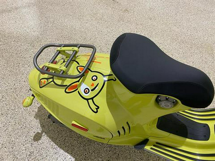 2023 Vespa 946 10 Anniversario 150