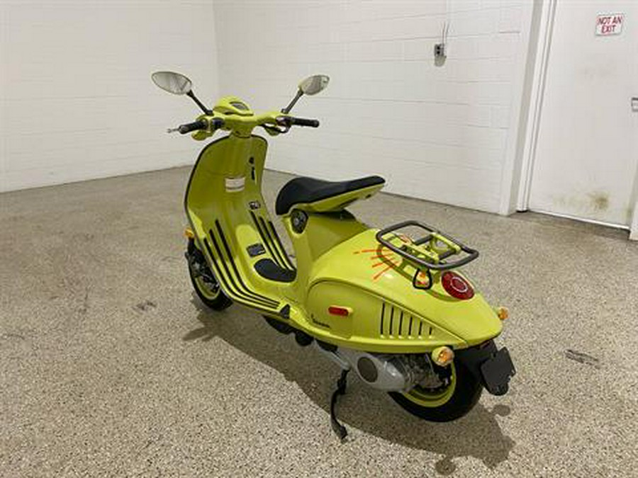 2023 Vespa 946 10 Anniversario 150