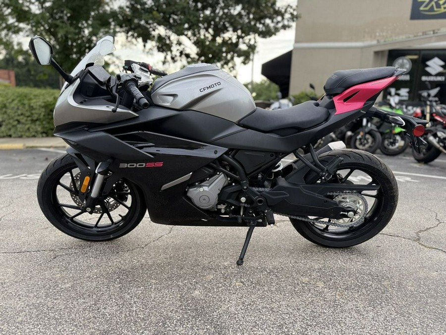 2025 CFMOTO 300SS