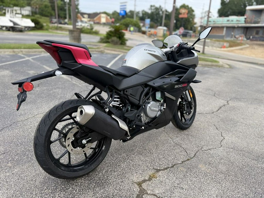 2025 CFMOTO 300SS