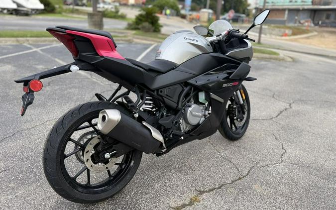 2025 CFMOTO 300SS