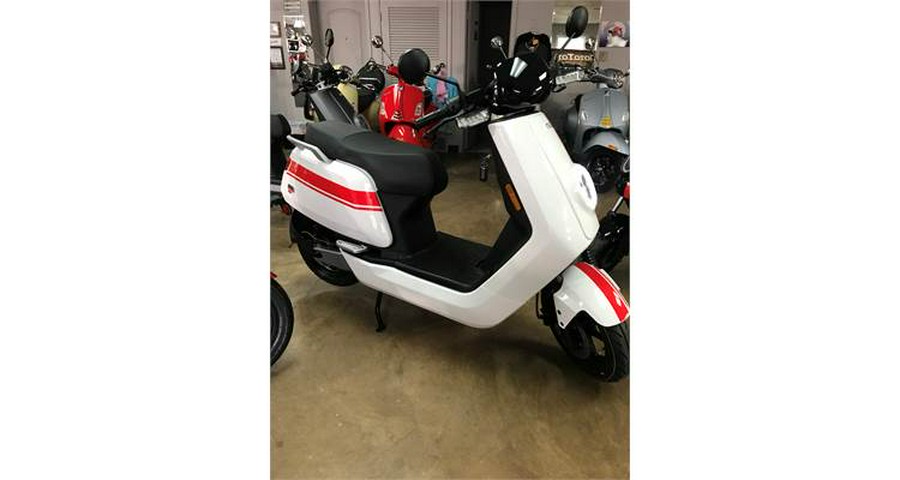 2022 NIU NQi GT Pro White with Red Stripes