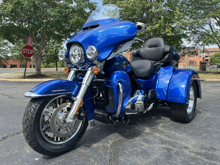 2024 FLHTCUTG Tri Glide Ultra