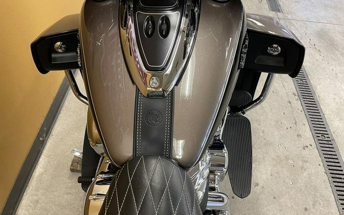 2018 Indian Roadmaster ABS Polish.Bronze Over Thund.Black WS