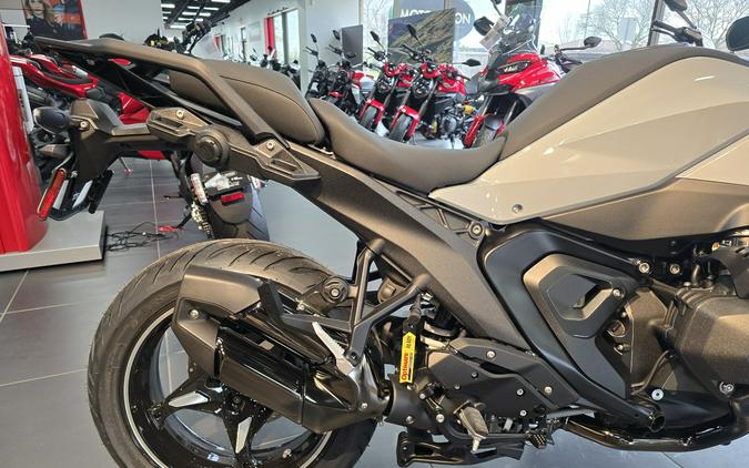 2026 BMW R 1300 RS