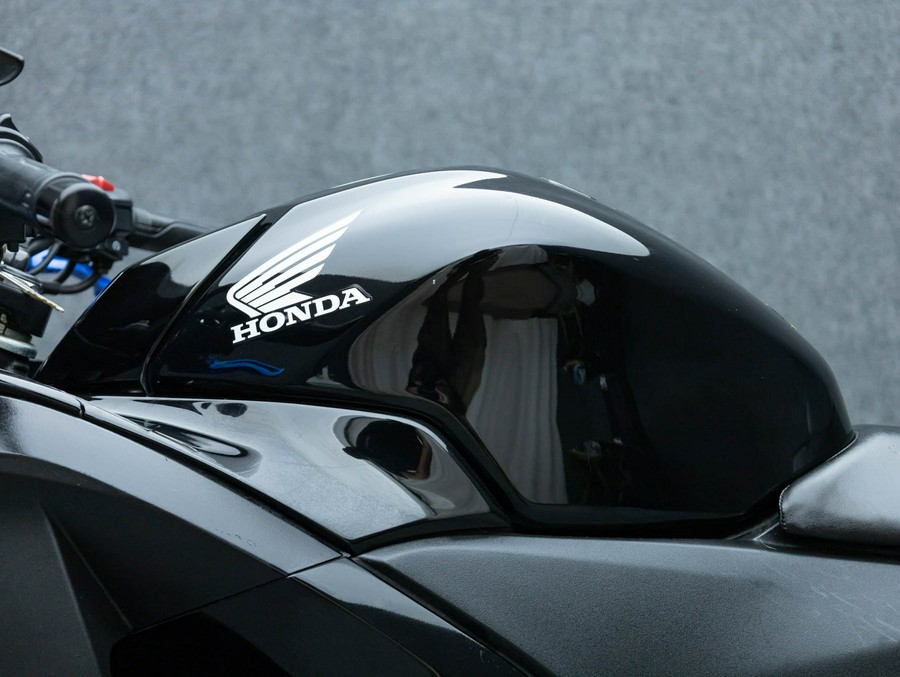 2013 HONDA CBR250R