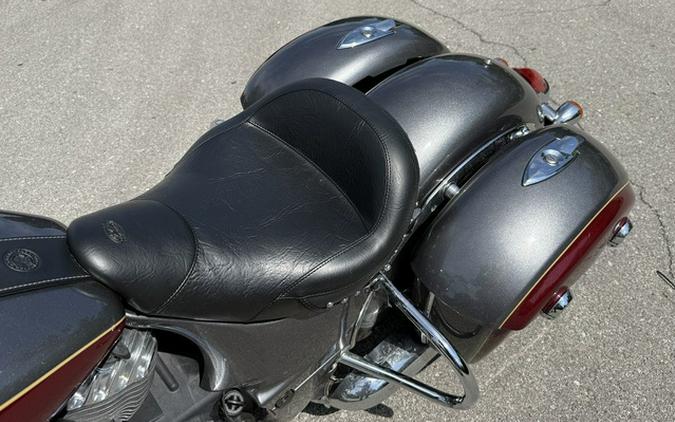 2019 Indian Springfield Steel Gray / Burgundy Metallic Metallic Jade Thunder Black