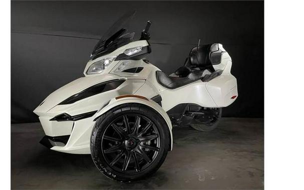 2019 Can-Am® Spyder® RT