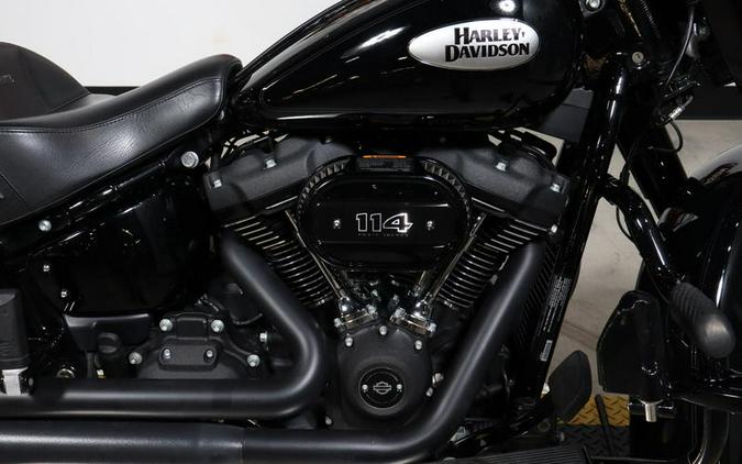 2022 Harley-Davidson® FLHCS - Heritage Classic 114