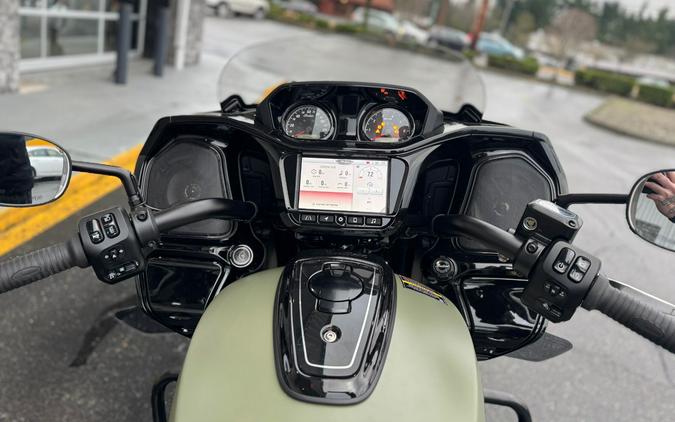 2025 Indian Motorcycle Challenger® Dark Horse® 112