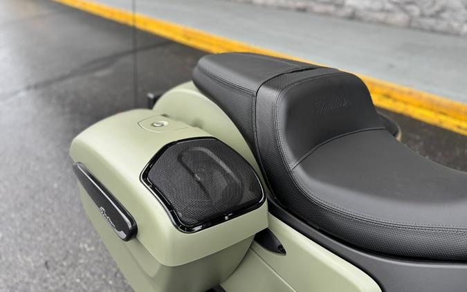 2025 Indian Motorcycle Challenger® Dark Horse® 112