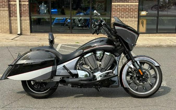 2016 Victory Magnum