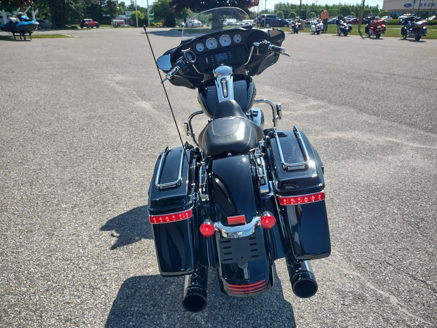 2017 Harley-Davidson® FLHX Street Glide®