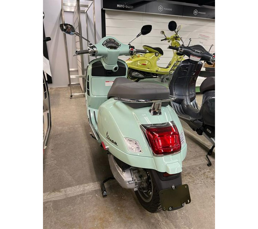 2024 Vespa GTS 300