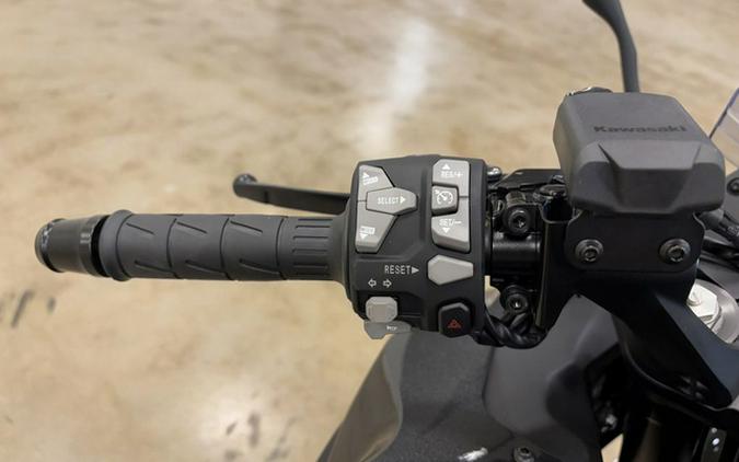 2025 Kawasaki Ninja 1100SX ABS