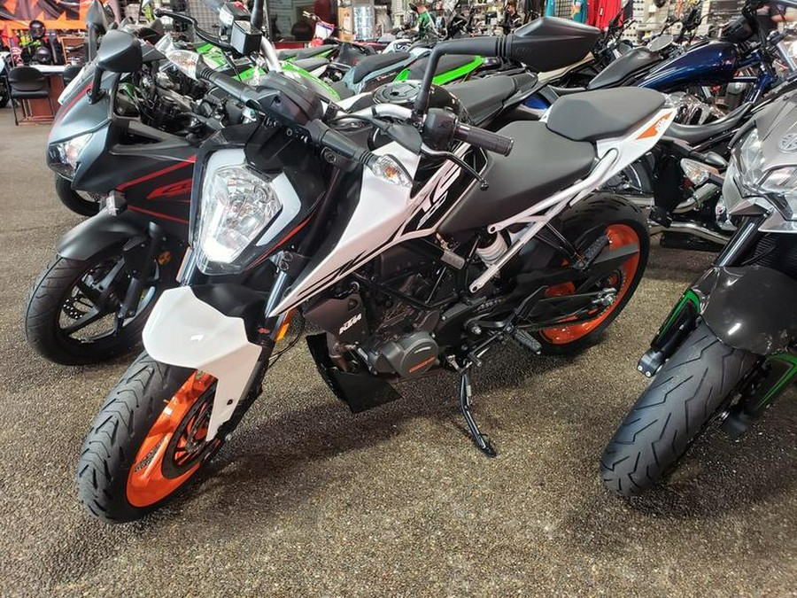 2020 KTM 200 Duke