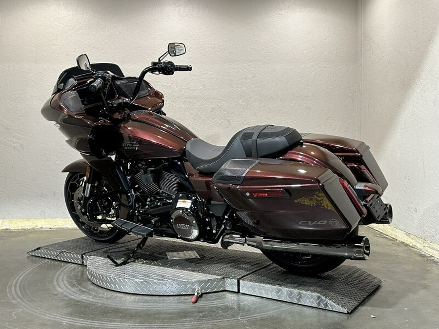 Harley-Davidson CVO™ Road Glide 2024 FLTRXSE 84463387 COPPERHEAD W/ PINSTRIP