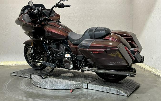 Harley-Davidson CVO™ Road Glide 2024 FLTRXSE 84463387 COPPERHEAD W/ PINSTRIP