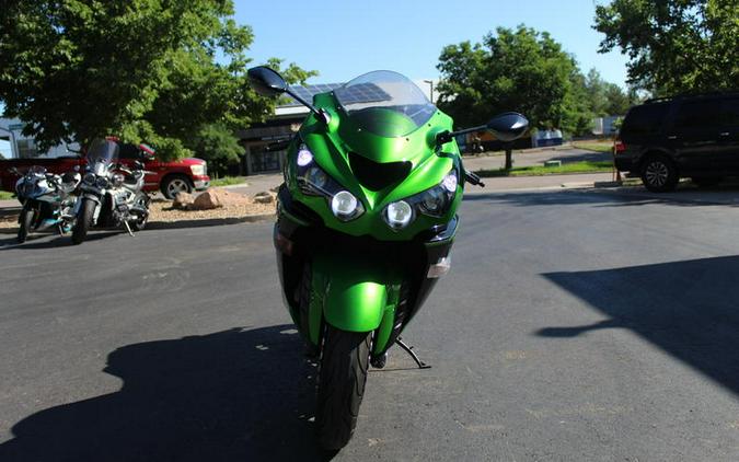 2015 Kawasaki Ninja® ZX™-14R ABS 30th Anniversary