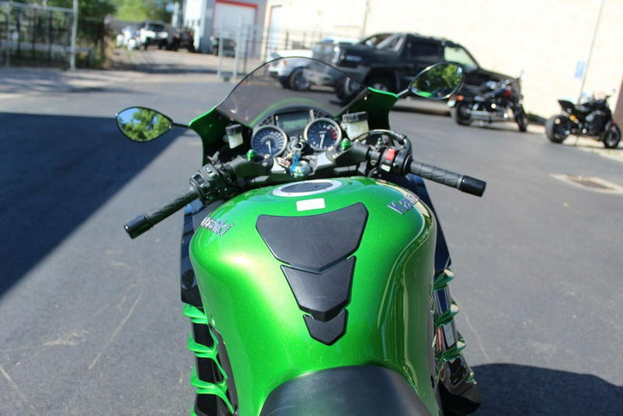 2015 Kawasaki Ninja® ZX™-14R ABS 30th Anniversary