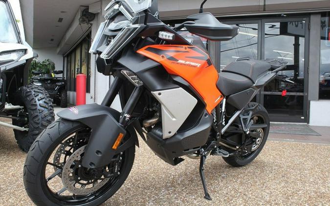 2027 KTM 1390 Super Adventure S EVO