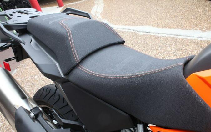 2027 KTM 1390 Super Adventure S EVO