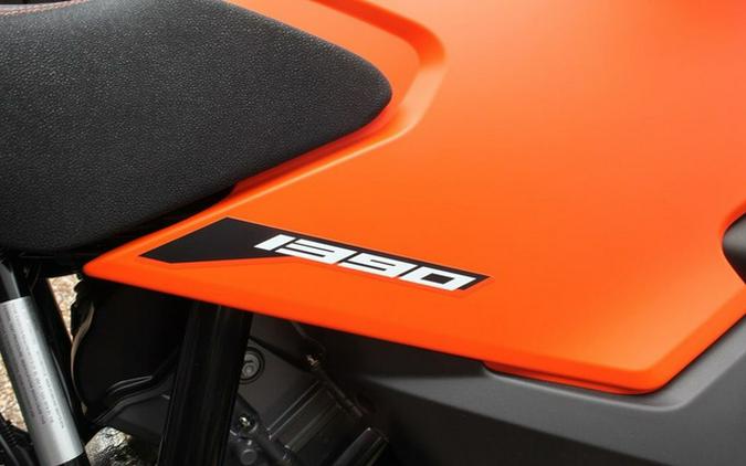 2027 KTM 1390 Super Adventure S EVO
