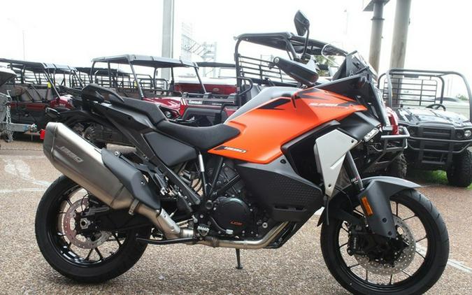 2027 KTM 1390 Super Adventure S EVO