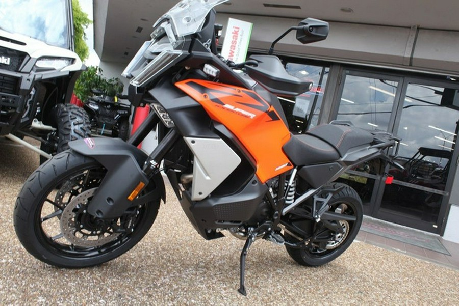 2027 KTM 1390 Super Adventure S EVO
