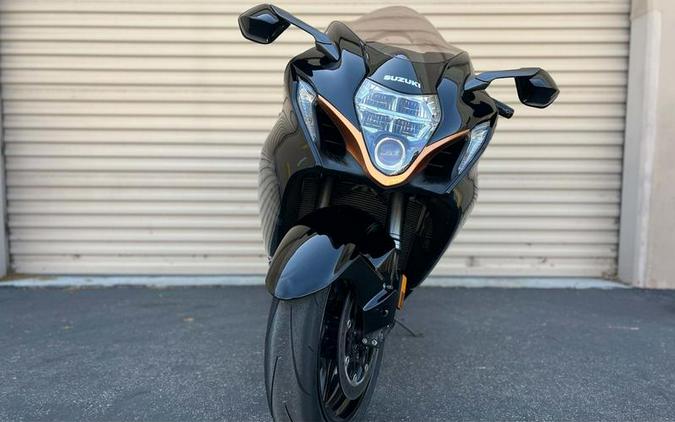 2022 Suzuki Hayabusa Review: Hypersport Track Time!