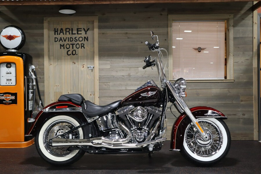 2014 Softail Deluxe® (FLSTN103)