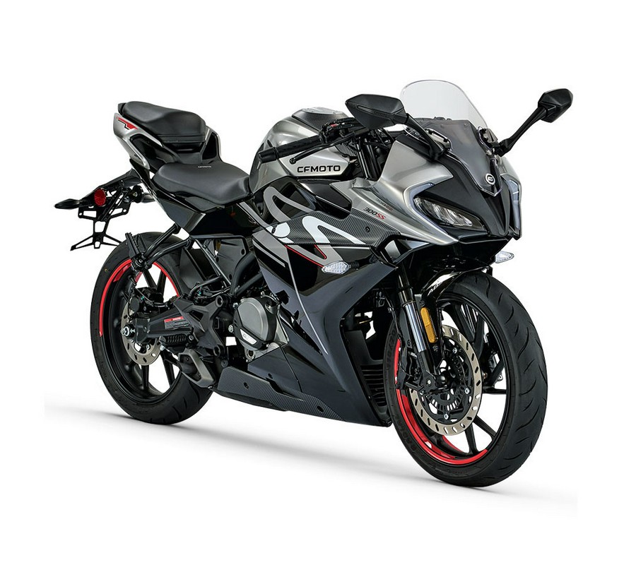 2023 CFMOTO 300 SS