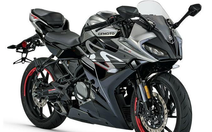 2023 CFMOTO 300 SS