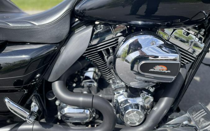 FLTRXS 2015 Harley-Davidson Road Glide Special BLACK