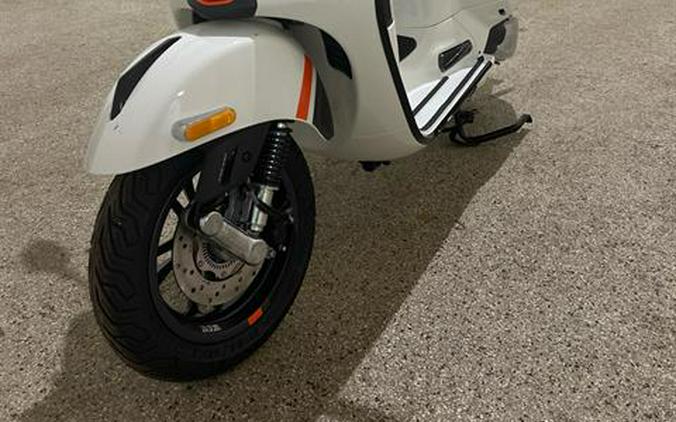 2024 Vespa GTS Super 300 Sport