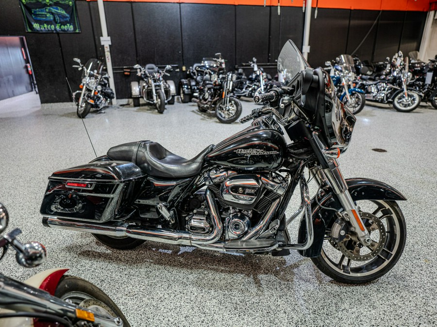 2018 Street Glide FLHX