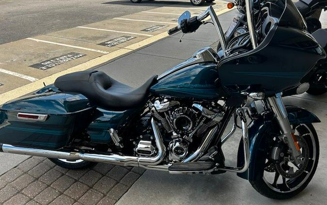 2020 Harley-Davidson Road Glide Tahitian Teal