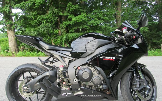 2014 Honda CBR 1000RR LOADED