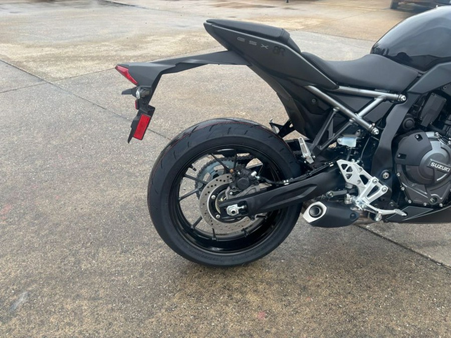 2025 Suzuki GSX-S 8R